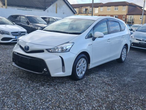 Toyota Prius MPV, Petrol Hybrid, 2019, White