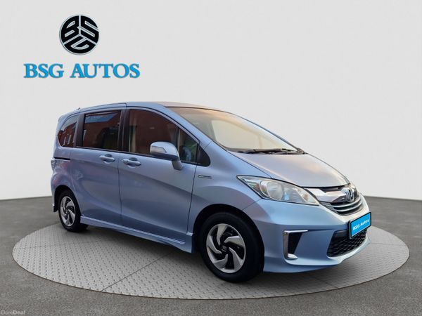 Honda Freed MPV, Petrol Hybrid, 2014, Blue