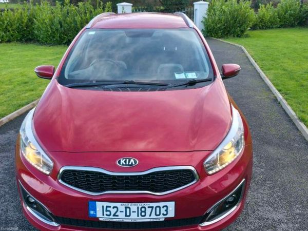 Kia Ceed Estate/Jeep, Diesel, 2015, Red