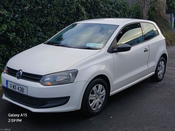 Volkswagen Polo Hatchback, Petrol, 2011, White