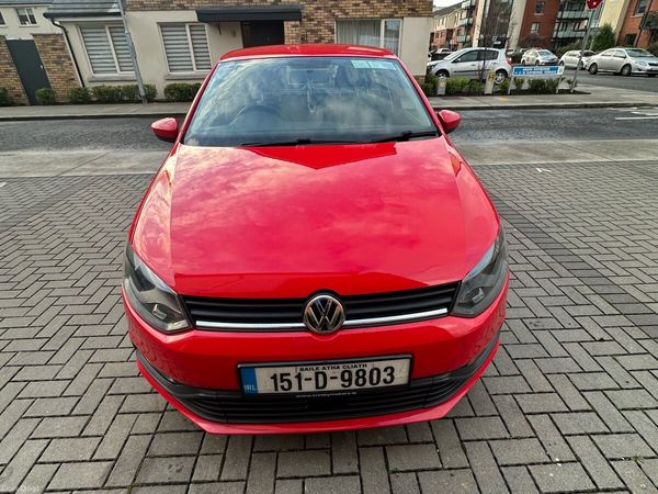 Volkswagen Polo Hatchback, Petrol, 2015, Red