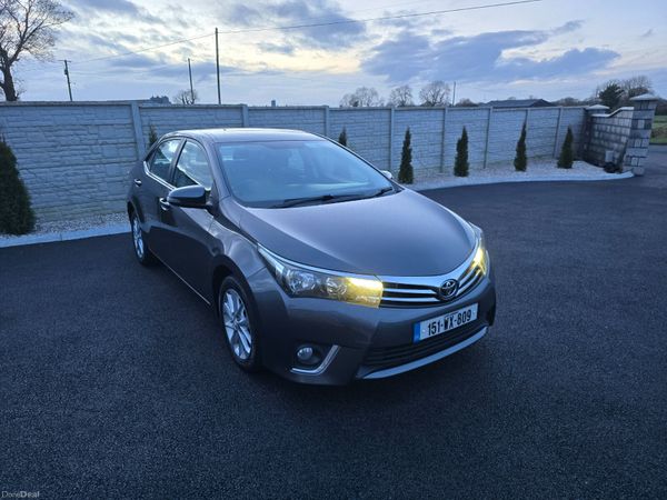 Toyota Corolla Saloon, Diesel, 2015, Grey