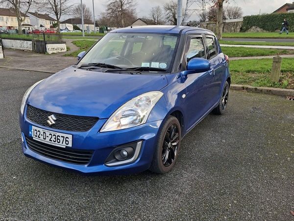 Suzuki Swift Hatchback, Petrol, 2013, Blue