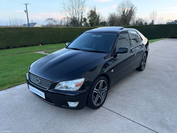 Lexus IS Saloon, Petrol, 2001, Black