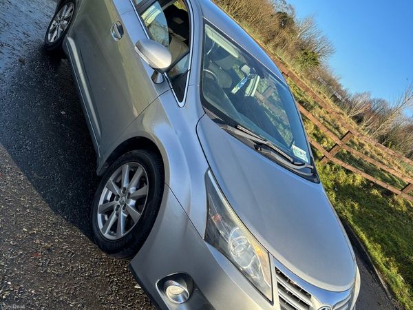 Toyota Avensis Saloon, Diesel, 2013, Grey