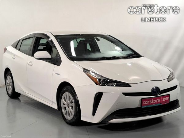 Toyota Prius Saloon, Petrol Hybrid, 2019, White