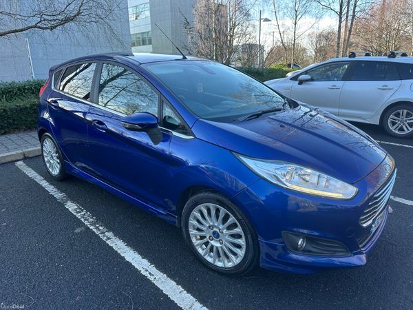 Ford Fiesta Hatchback, Petrol, 2013, Blue
