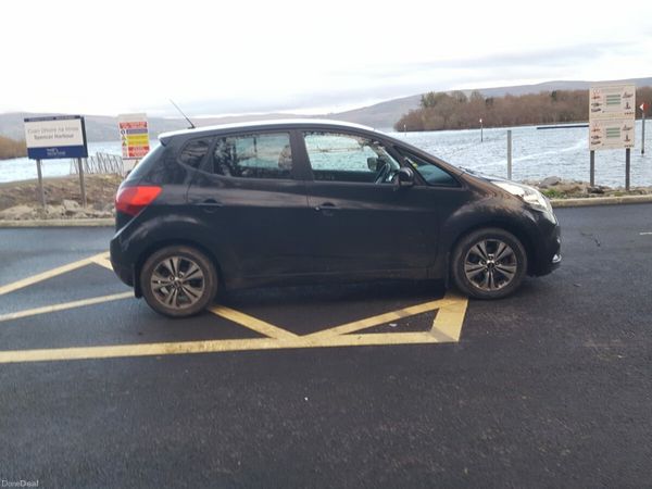 Kia Venga MPV, Diesel, 2016, Black