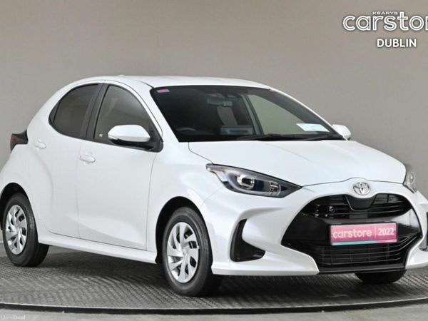 Toyota Yaris Hatchback, Petrol, 2022, White