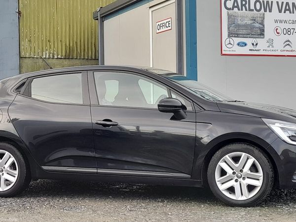 Renault Clio Hatchback, Petrol, 2022, Black