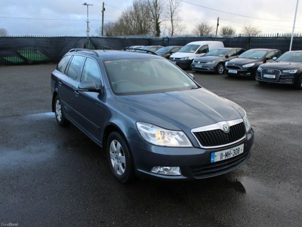 Skoda Octavia Estate, Diesel, 2011, Grey