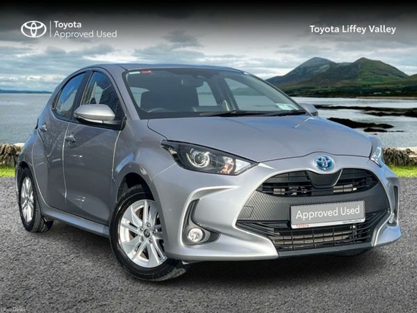 Toyota Yaris Hatchback, Petrol Hybrid, 2023, Grey