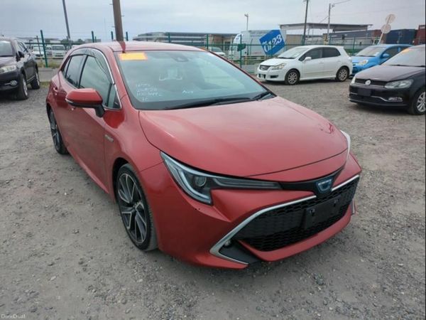 Toyota Corolla Saloon, Petrol Hybrid, 2017, Red