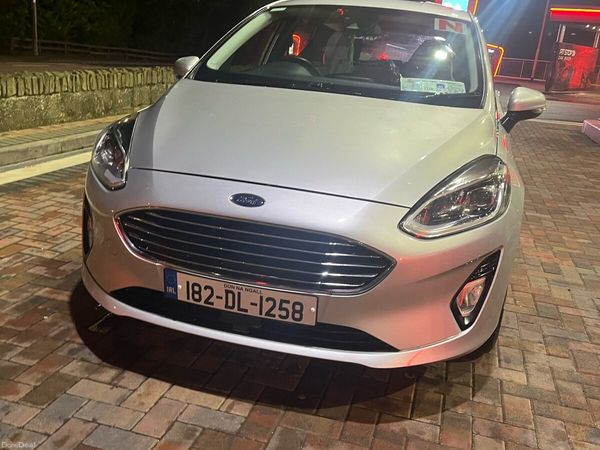 Ford Fiesta Hatchback, Petrol, 2018, Silver