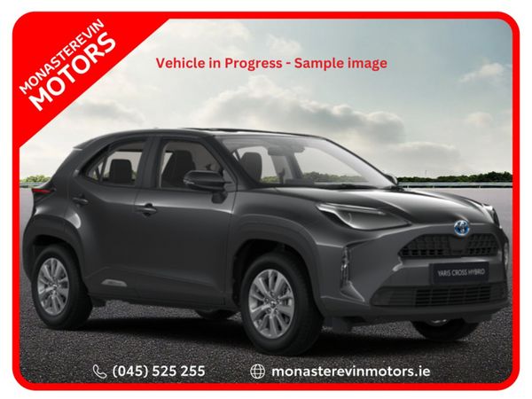 Toyota Yaris Hatchback, Petrol Hybrid, 2023, Grey