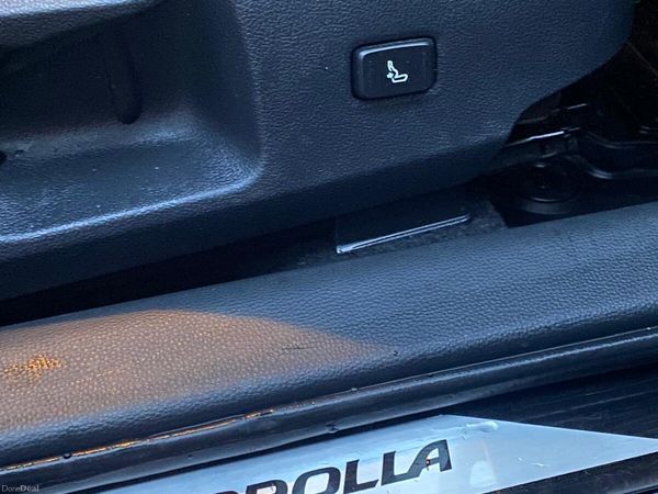 Toyota Corolla Hatchback, Petrol Hybrid, 2019, Black