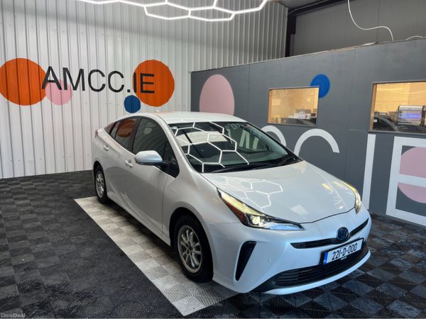Toyota Prius Estate, Petrol, 2022, White
