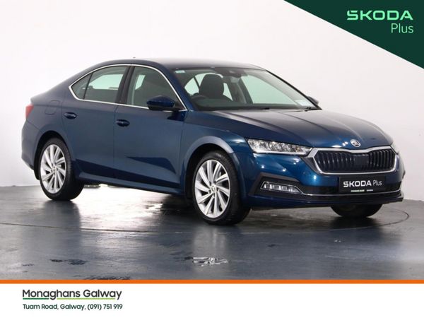 Skoda Octavia Hatchback, Diesel, 2023, Blue