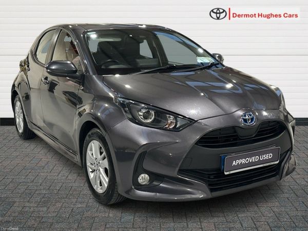Toyota Yaris Hatchback, Petrol Hybrid, 2022, Grey