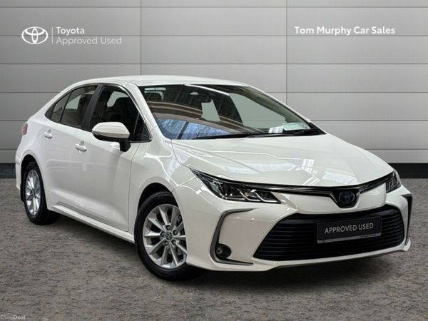 Toyota Corolla Saloon, Petrol Hybrid, 2023, White