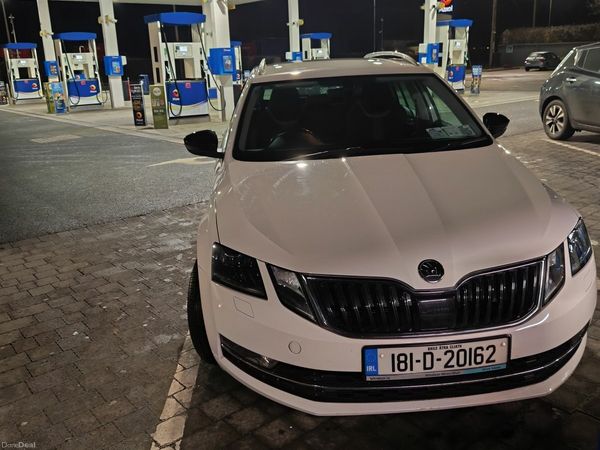 Skoda Octavia Estate, Diesel, 2018, White