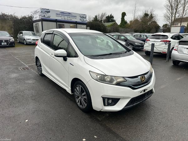 Honda Fit Hatchback, Petrol Hybrid, 2015, White