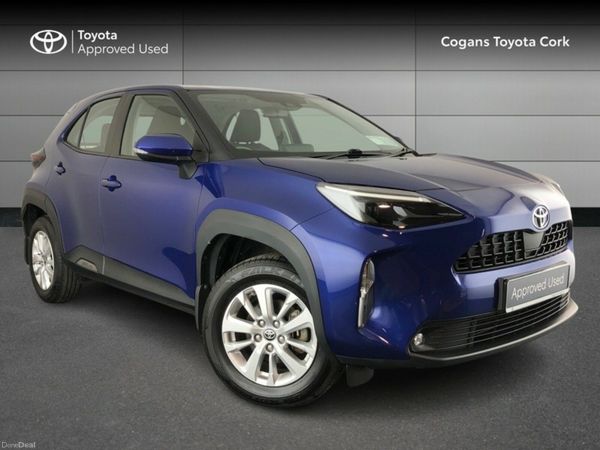 Toyota Yaris Cross Hatchback, Petrol Hybrid, 2022, Blue