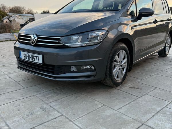 Volkswagen Touran MPV, Diesel, 2021, Grey