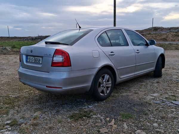 Skoda Octavia Hatchback, Diesel, 2010, Silver
