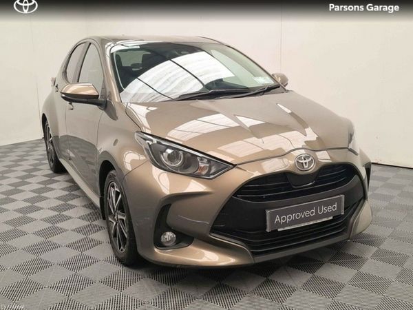 Toyota Yaris Hatchback, Petrol, 2023, Green