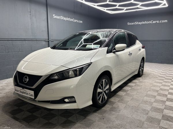 Nissan Leaf Hatchback, Electric, 2022, White