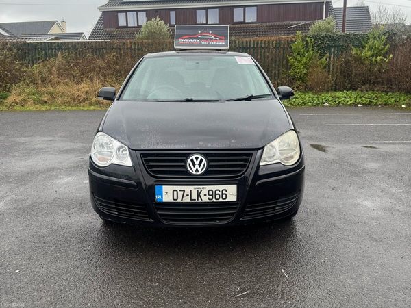 Volkswagen Polo Hatchback, Petrol, 2007, Black
