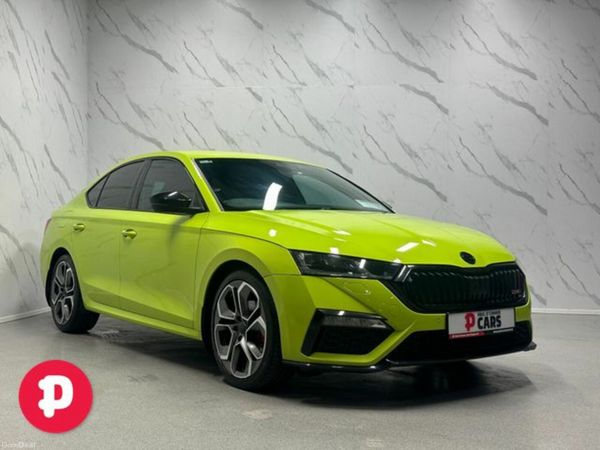 Skoda Octavia Saloon, Diesel, 2023, Green