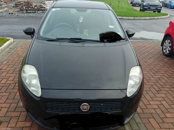 Fiat Punto Hatchback, Petrol, 2012, Black