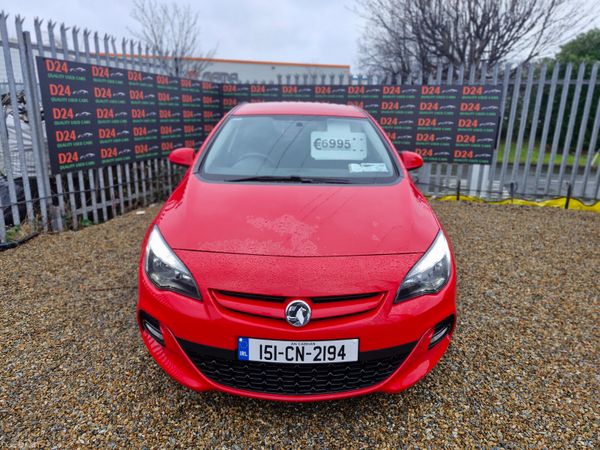 Opel Astra Hatchback, Petrol, 2015, Red