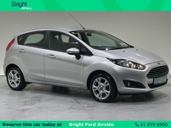 Ford Fiesta Hatchback, Petrol, 2015, Silver