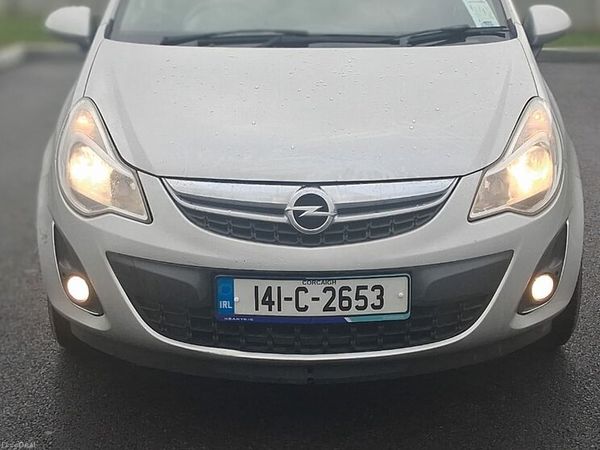 Opel Corsa Hatchback, Petrol, 2014, Silver