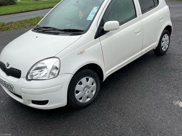 Toyota Yaris Hatchback, Petrol, 2003, White