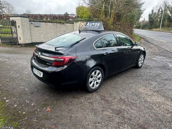 Vauxhall Insignia Hatchback, Diesel, 2015, Black