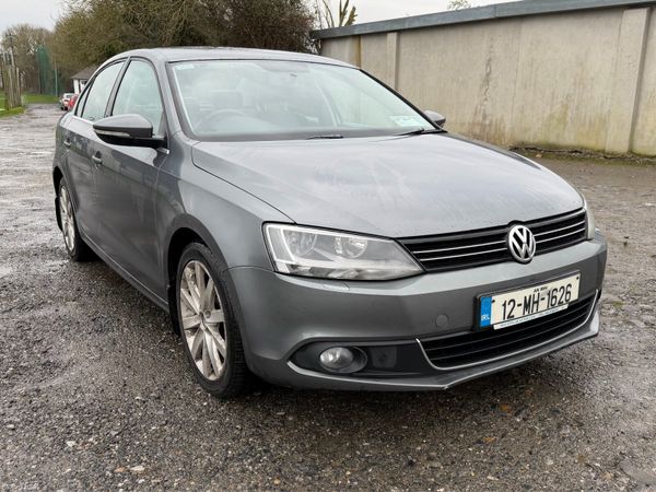 Volkswagen Jetta Saloon, Diesel, 2012, Grey