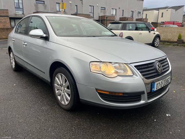 Volkswagen Passat Saloon, Petrol, 2007, Silver