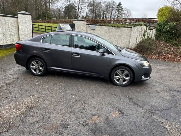 Toyota Avensis Saloon, Diesel, 2014, Grey