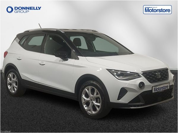 SEAT Arona Hatchback, Petrol, 2023, White