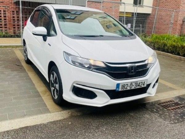 Honda Fit Hatchback, Petrol Hybrid, 2018, White