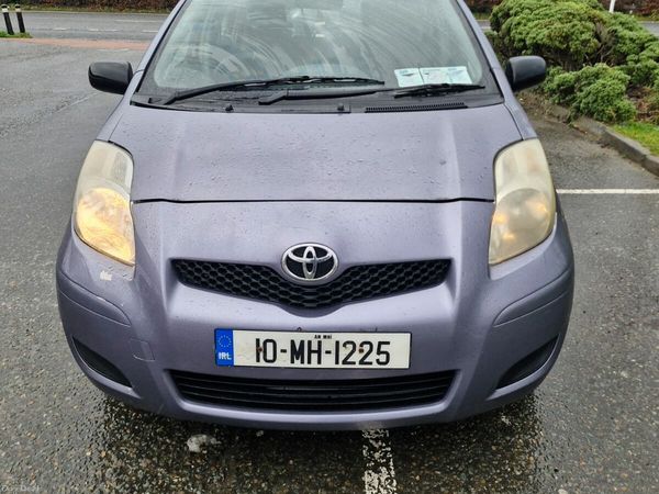 Toyota Yaris Hatchback, Petrol, 2010, Blue
