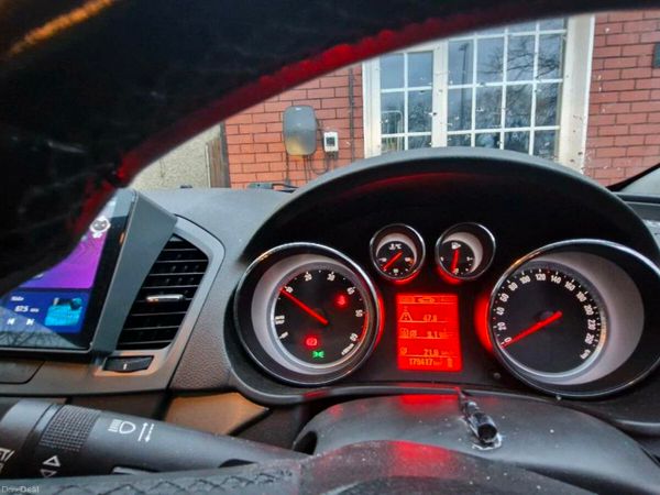 Opel Insignia MPV, Diesel, 2013, Silver