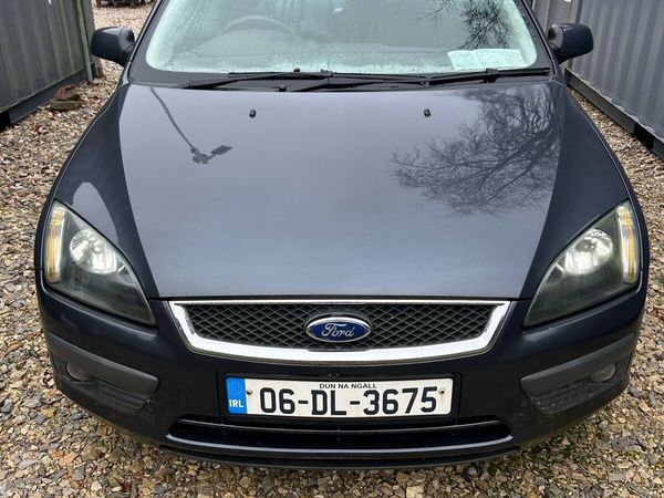 Ford Focus Hatchback, Petrol, 2006, Grey