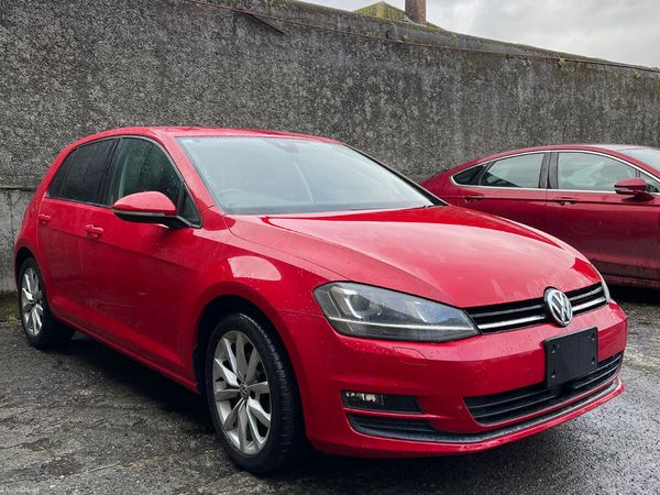 Volkswagen Golf Hatchback, Petrol, 2017, Red