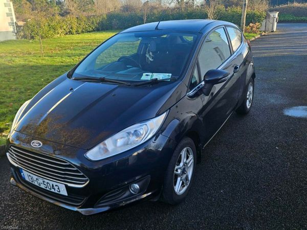 Ford Fiesta Hatchback, Petrol, 2013, Black