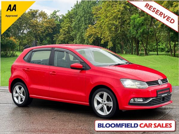 Volkswagen Polo Hatchback, Petrol, 2016, Red